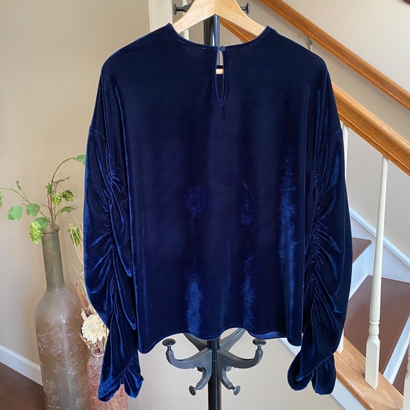 Tularosa Lexi Velvet Top Blouse in Midnight Blue Size Small - Picture 5 of 16